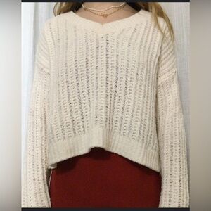 •LOVE TREE•CREAM OPEN KNIT VNECK CHENILLE CHUNKY FLEECE SWEATER SIZE MEDIUM EUC